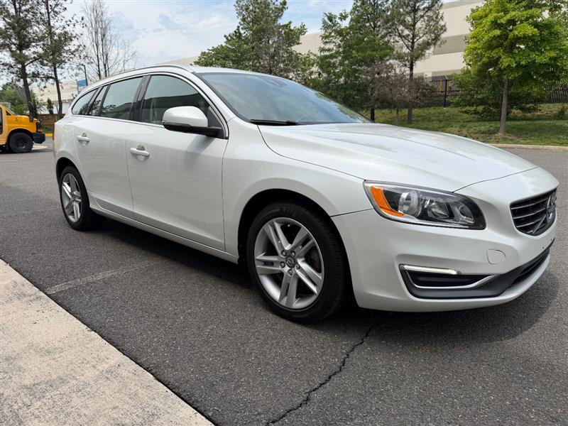 Used 2015 Volvo V60 T5 Premier FWD image 24