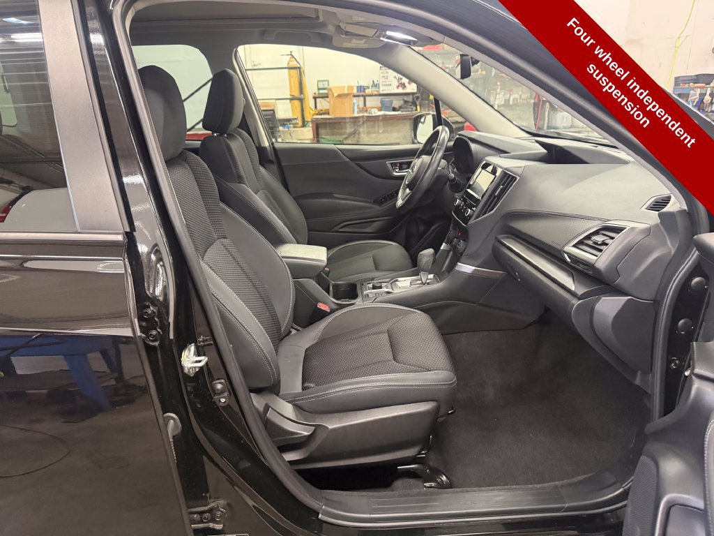 Used 2023 Subaru Forester Premium AWD/4WD image 38
