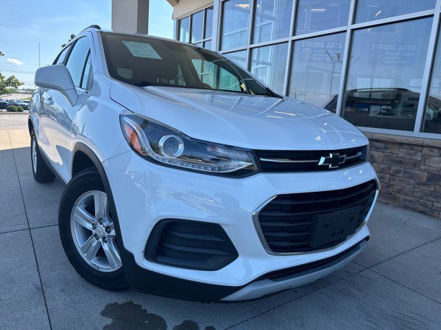 Used 2020 Chevrolet Trax LT w/ Driver Confidence Package FWD image 1