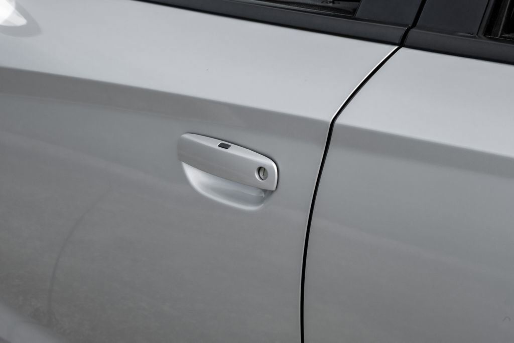 Used 2019 Dodge Charger Scat Pack w/ Navigation & Travel Group image 48