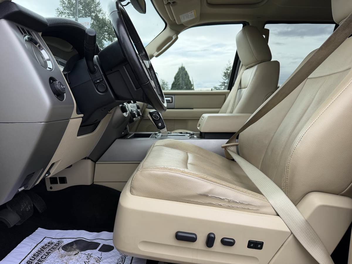 Used 2015 Ford Expedition Max Limited AWD/4WD image 10