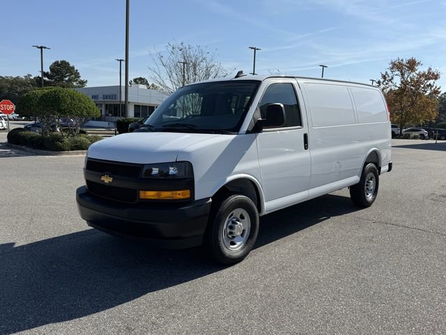 New 2025 Chevrolet Express 2500 Work Van w/ Driver Convenience Package image 7