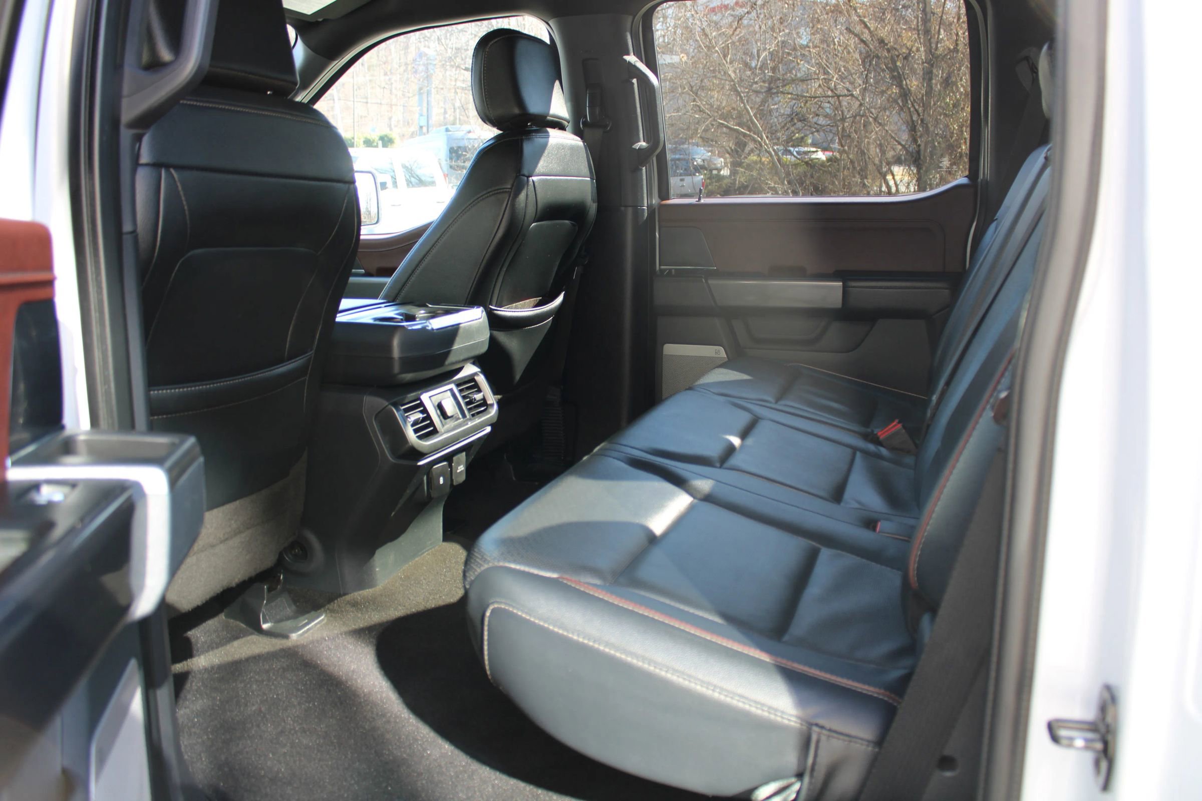 Used 2022 Ford F150 Lariat w/ Max Trailer Tow Package image 23