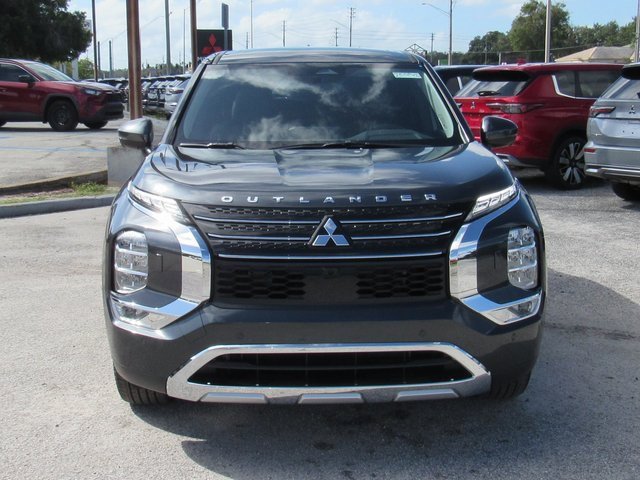 New 2025 Mitsubishi Outlander SE image 7