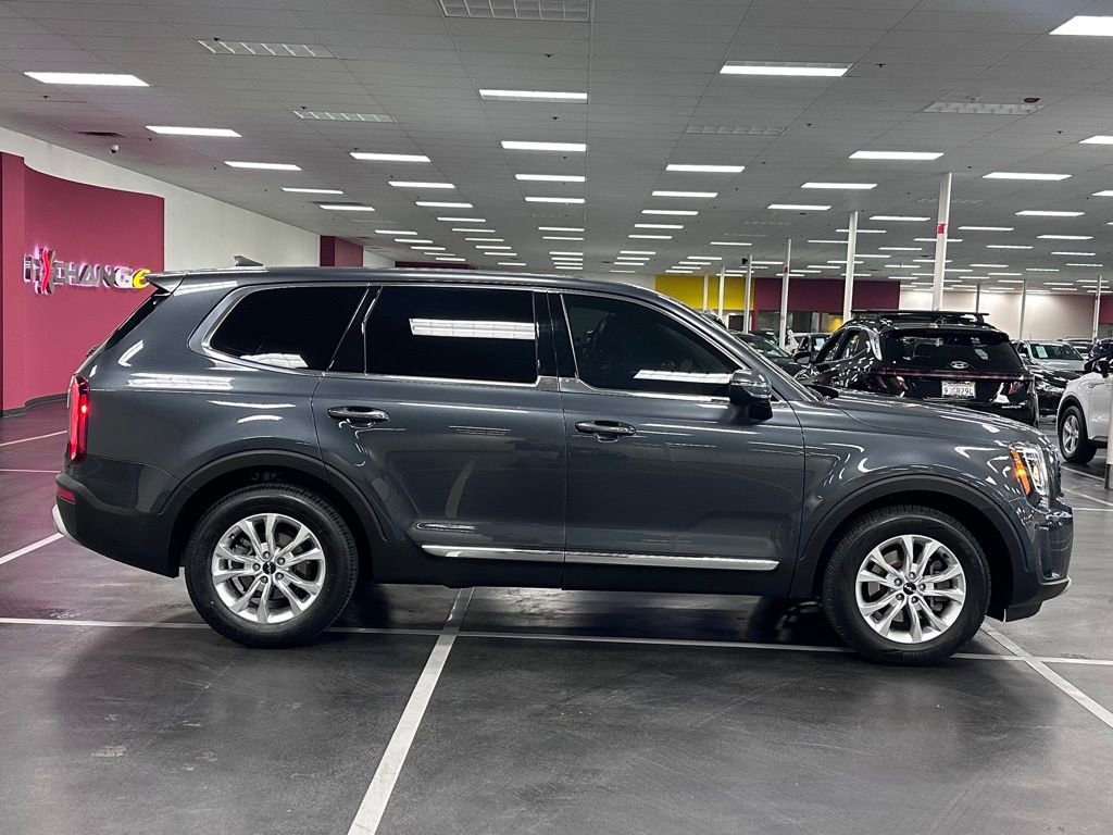 Used 2022 Kia Telluride LX image 8