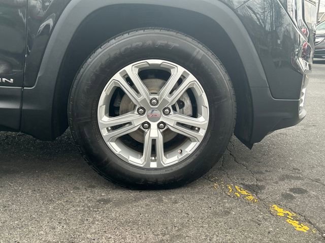 Used 2022 GMC Terrain SLE w/ LPO, Floor Liner Package image 28