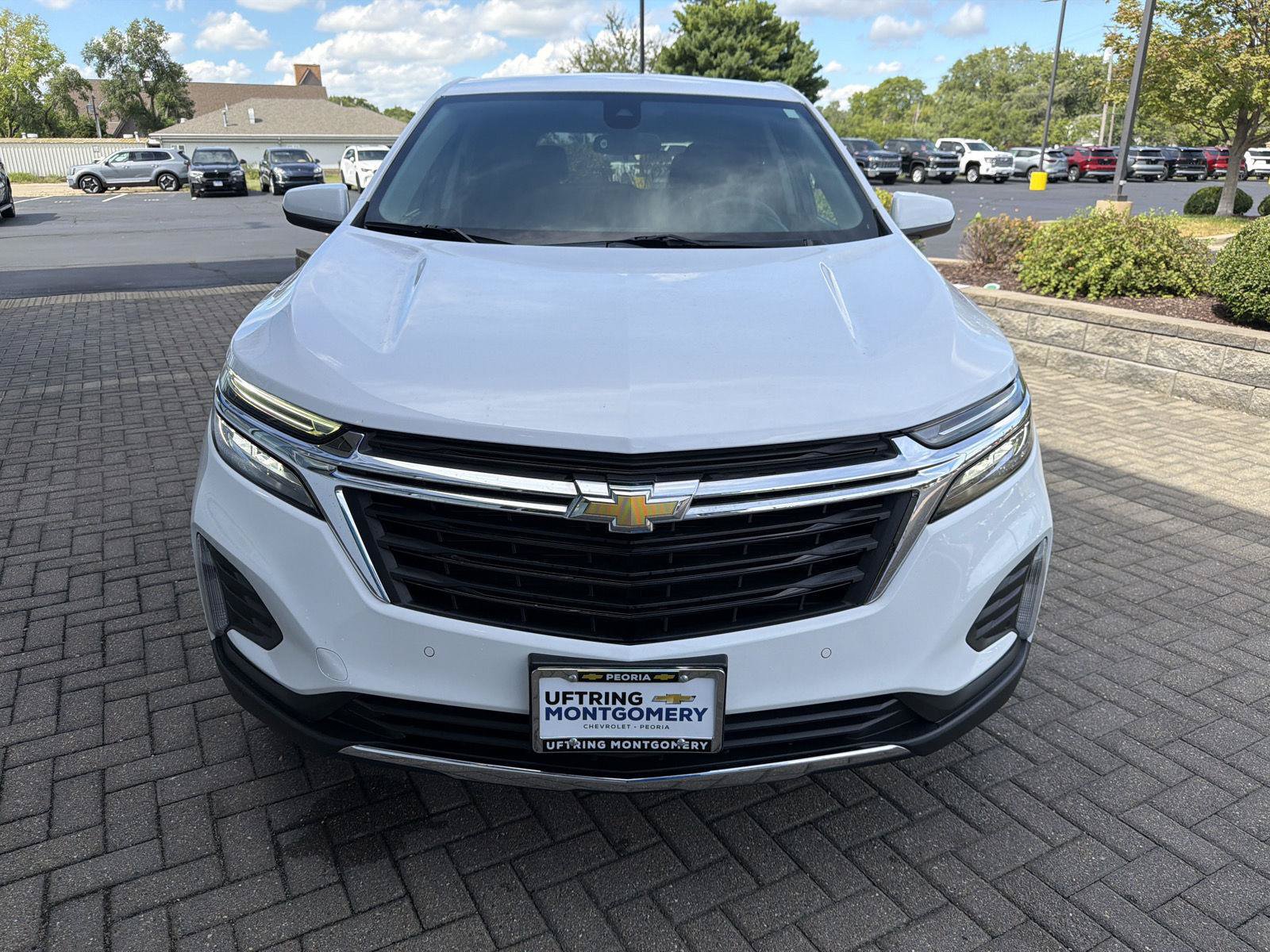 Used 2023 Chevrolet Equinox LT AWD/4WD image 9