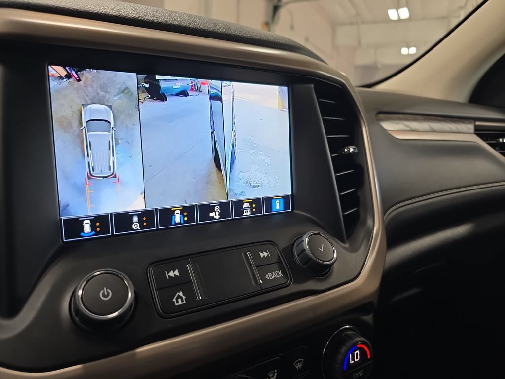Certified 2023 GMC Acadia Denali w/ Black Diamond Edition AWD/4WD image 28