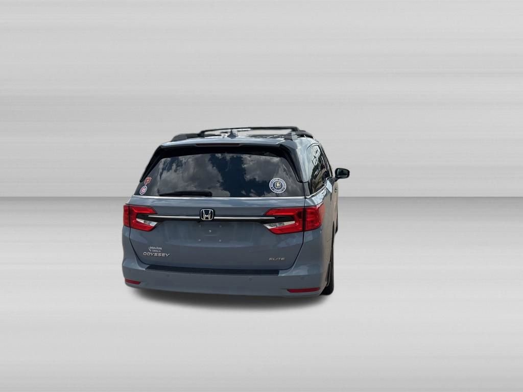 Used 2023 Honda Odyssey Elite image 5
