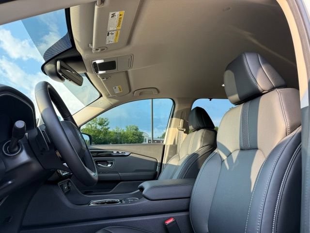 Used 2025 Honda Pilot EX-L image 26