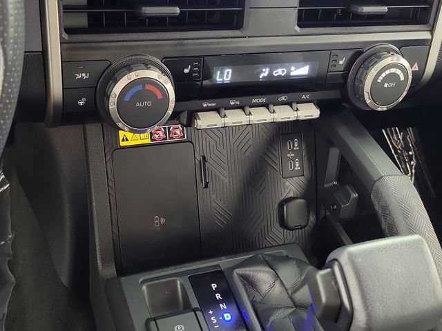 Used 2025 Toyota 4Runner TRD Off-Road AWD/4WD image 30