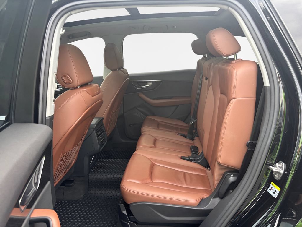 Used 2020 Audi Q7 3.0T Premium Plus AWD/4WD image 23