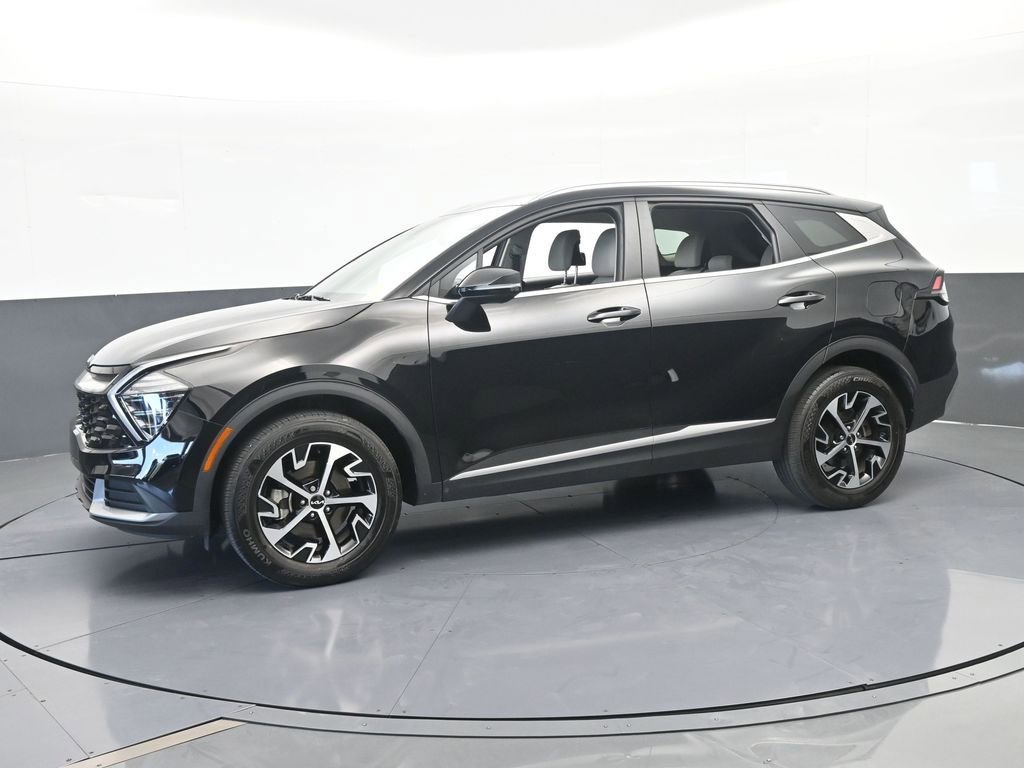 Used 2024 Kia Sportage EX AWD/4WD image 2