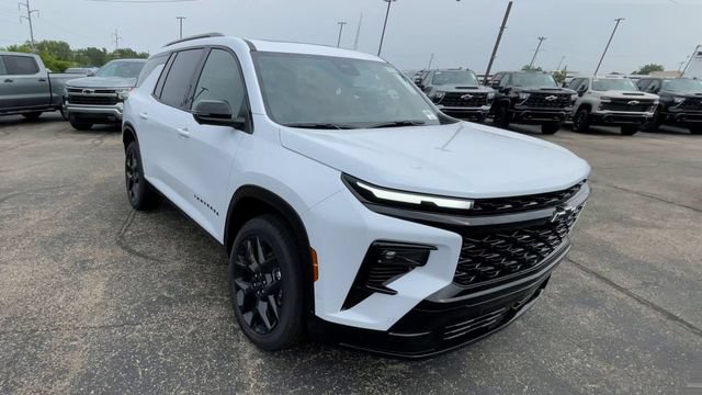 New 2026 Chevrolet Traverse RS w/ LPO, Floor Liner Package AWD/4WD image 4