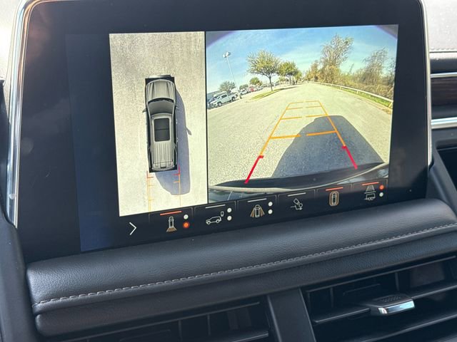 Used 2022 Chevrolet Suburban High Country AWD/4WD image 26