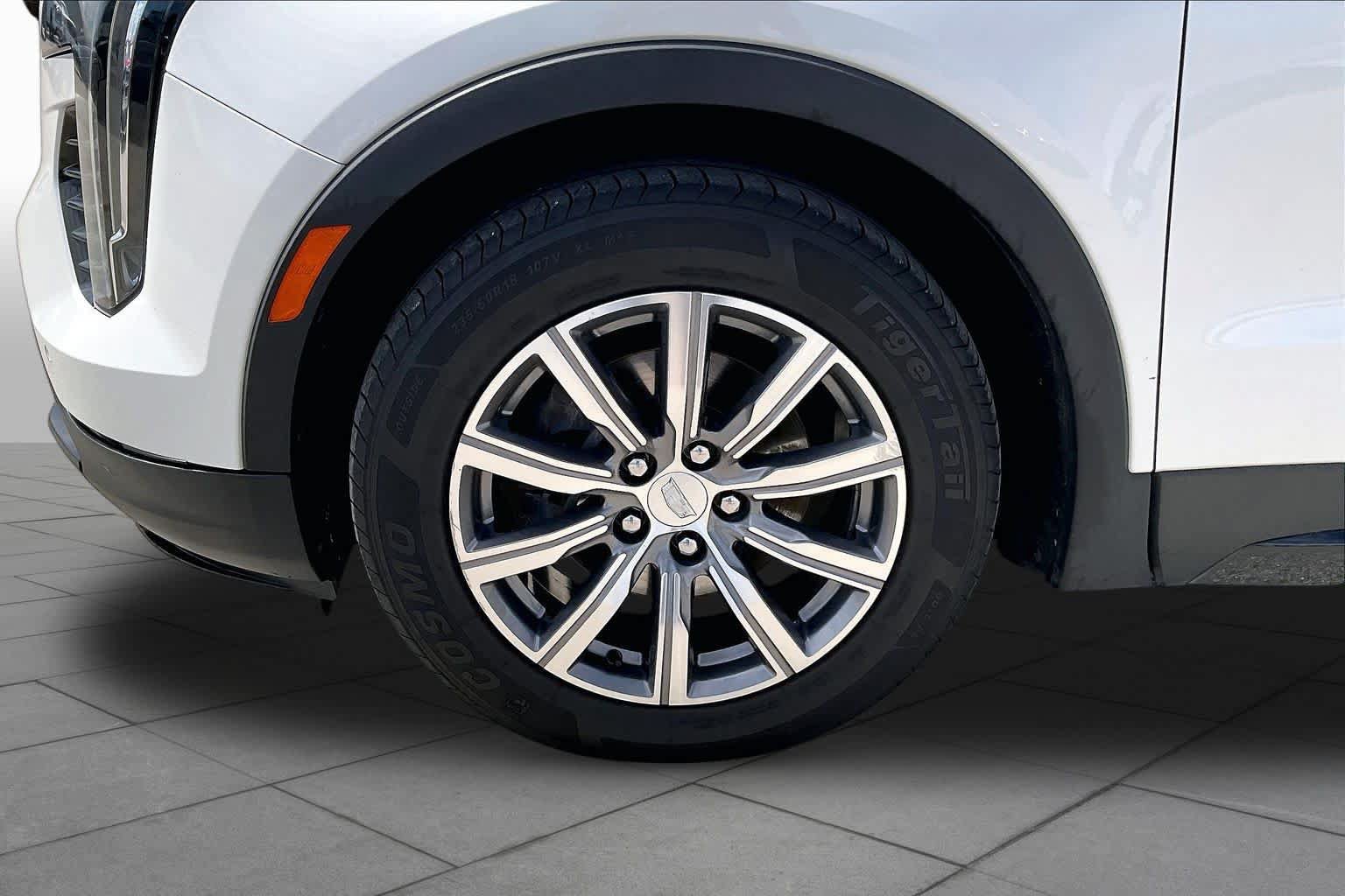 Used 2019 Cadillac XT4 Sport w/ Driver Awareness Package FWD image 10