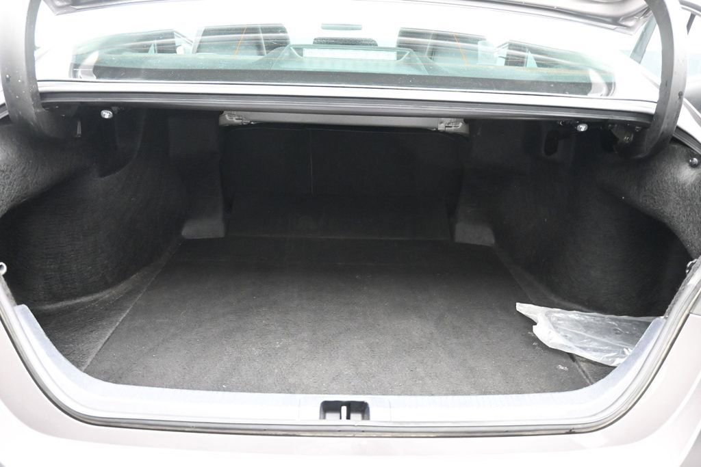 Used 2023 Toyota Camry SE FWD image 19