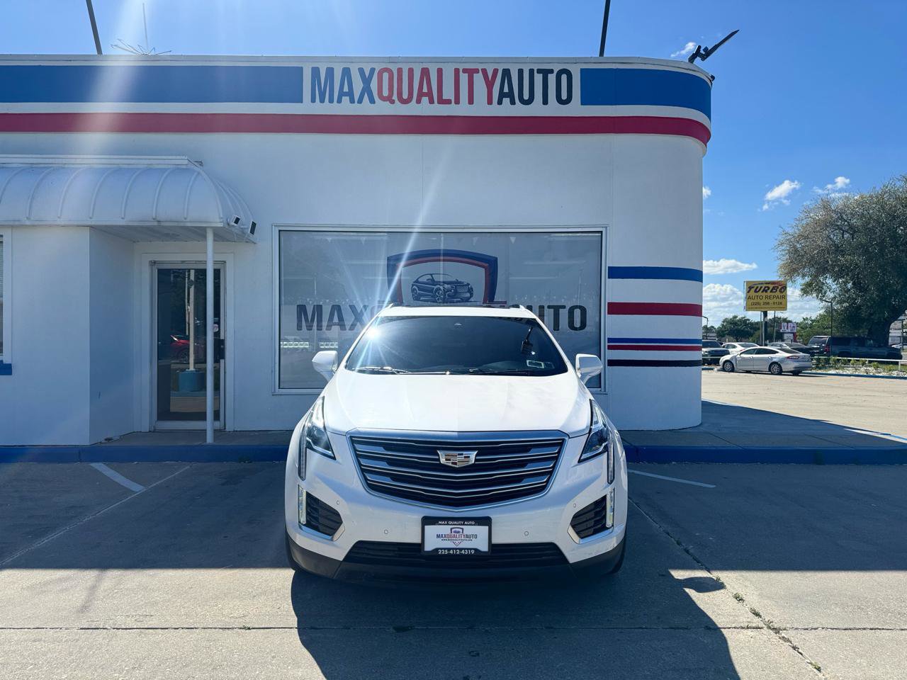 Used 2018 Cadillac XT5 Luxury w/ Driver Awareness Package image 8