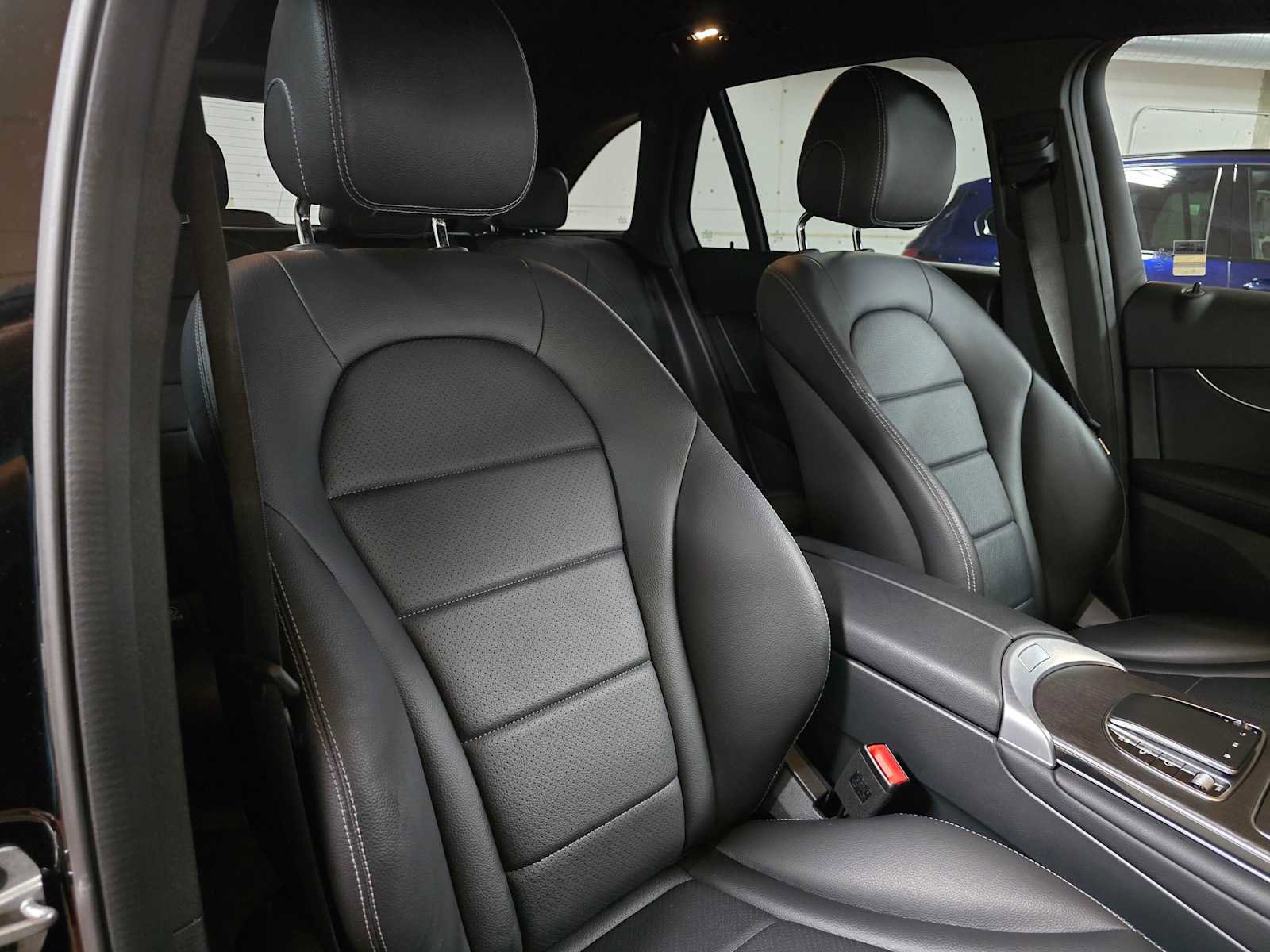 Used 2022 Mercedes-Benz GLC 300 GLC 300 image 13