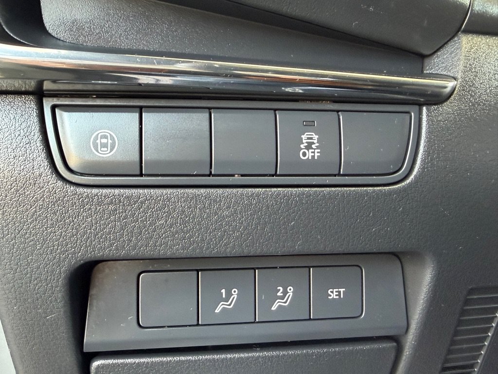Used 2019 MAZDA MAZDA3 AWD Hatchback w/ Premium Pkg image 12