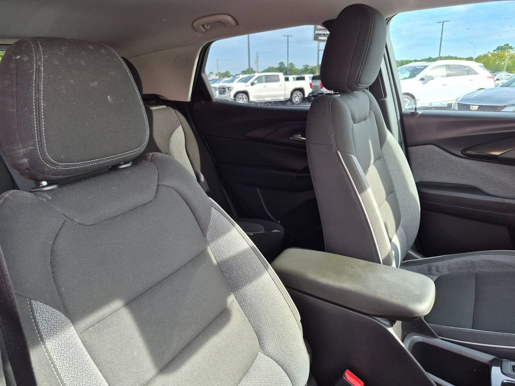 Used 2022 Chevrolet TrailBlazer LT w/ Convenience Package AWD/4WD image 27