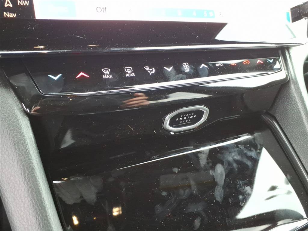 New 2026 Jeep Grand Cherokee Altitude AWD/4WD image 27