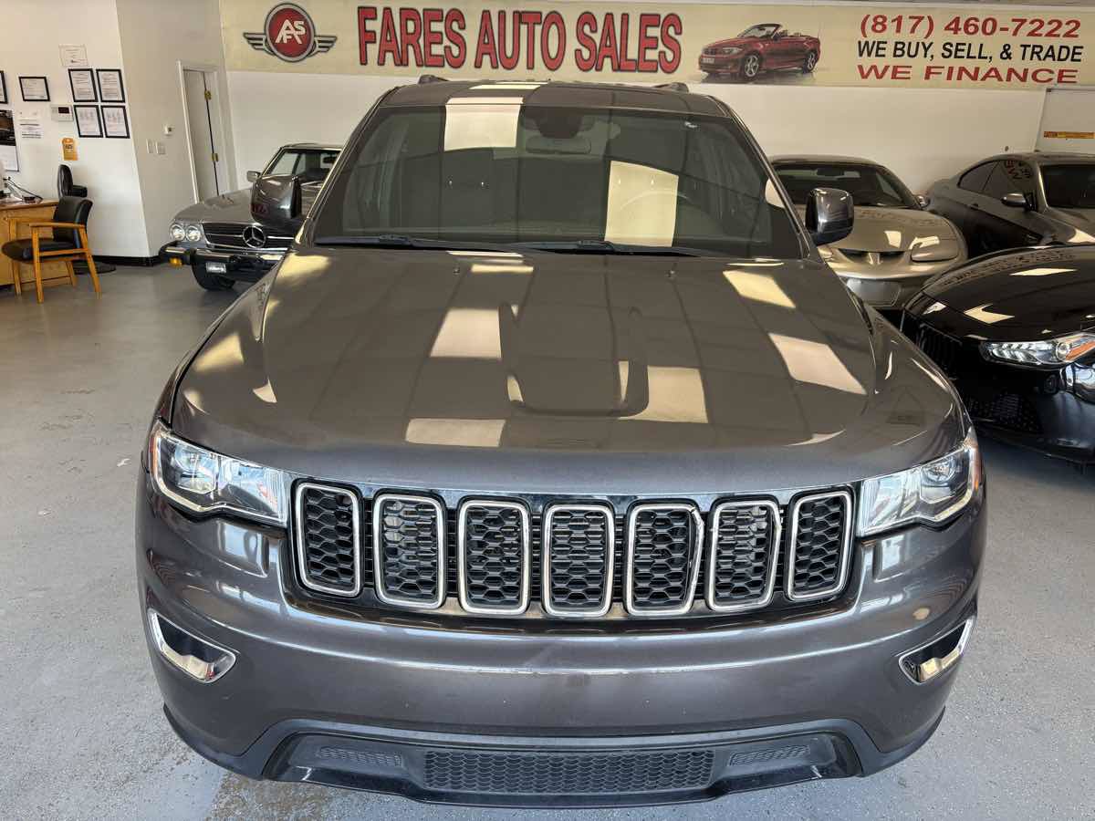 Used 2020 Jeep Grand Cherokee Laredo