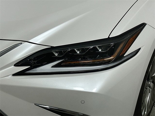 Used 2021 Lexus ES 300h Ultra Luxury image 23