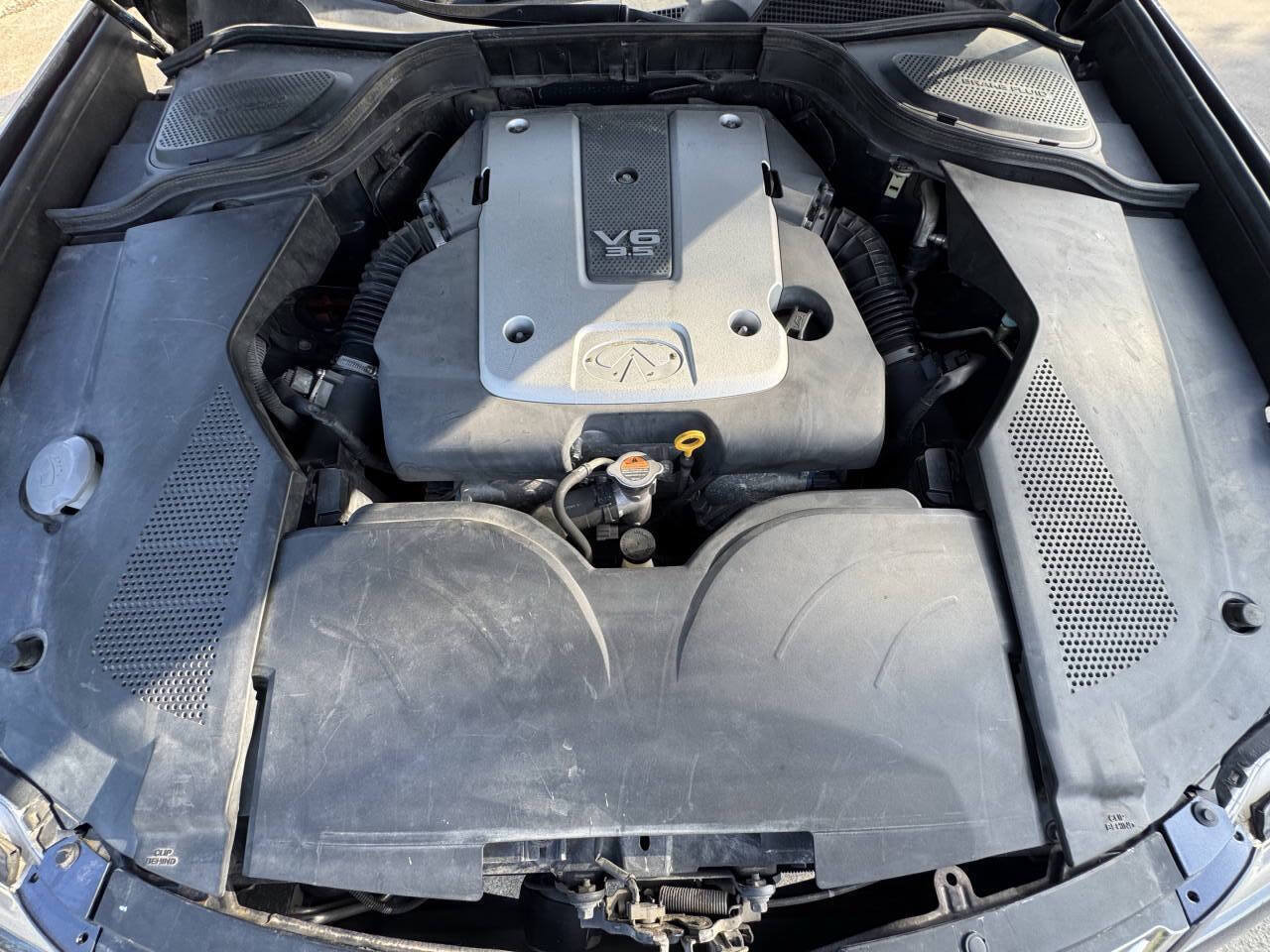 Used 2010 INFINITI M35 w/ Technology Pkg RWD image 19