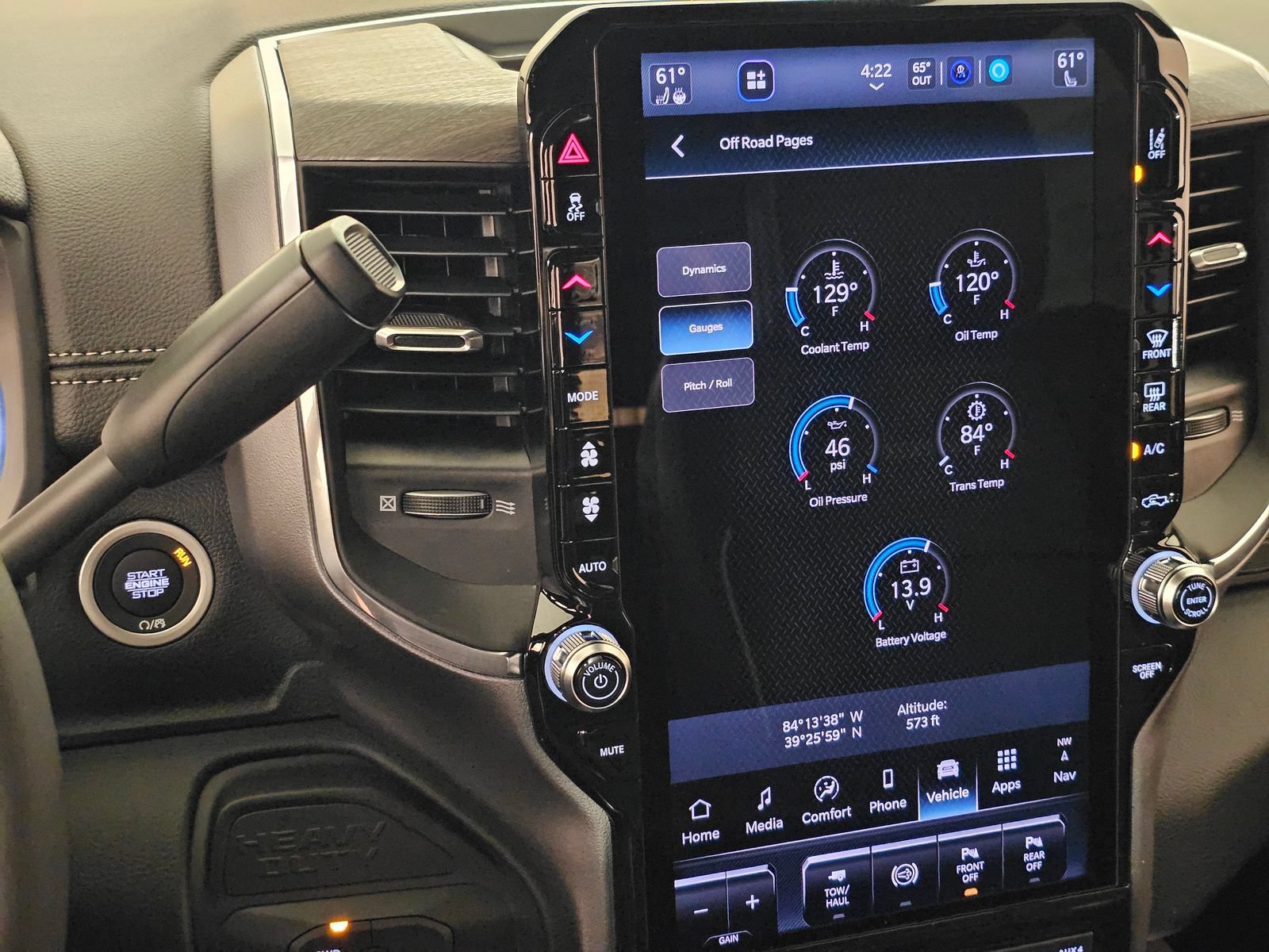 New 2026 RAM 2500 Laramie AWD/4WD image 13