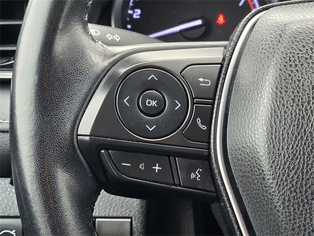 Certified 2019 Toyota Camry SE image 9