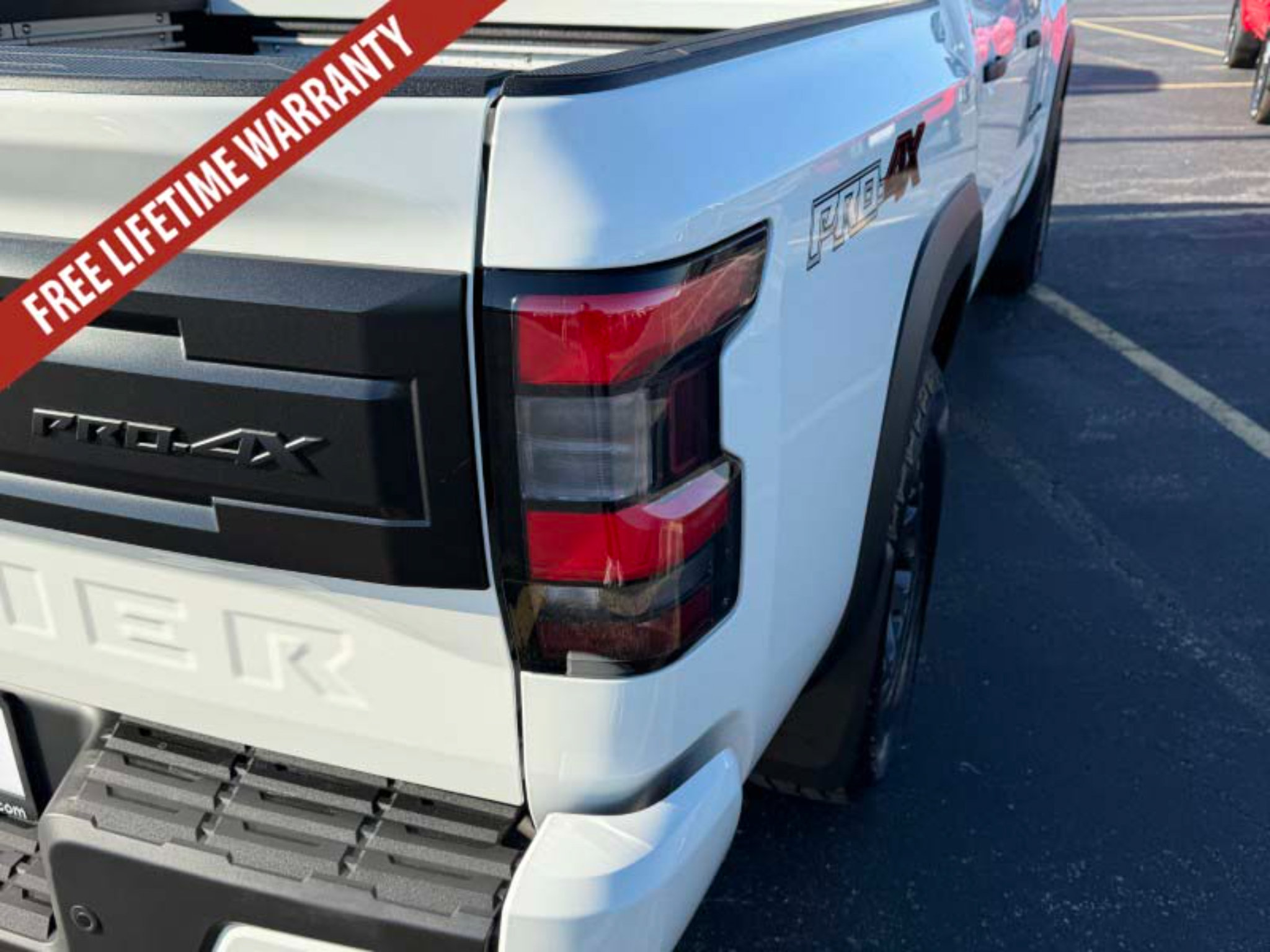 New 2027 Nissan Frontier PRO-4X w/ Pro Convenience Package AWD/4WD image 13