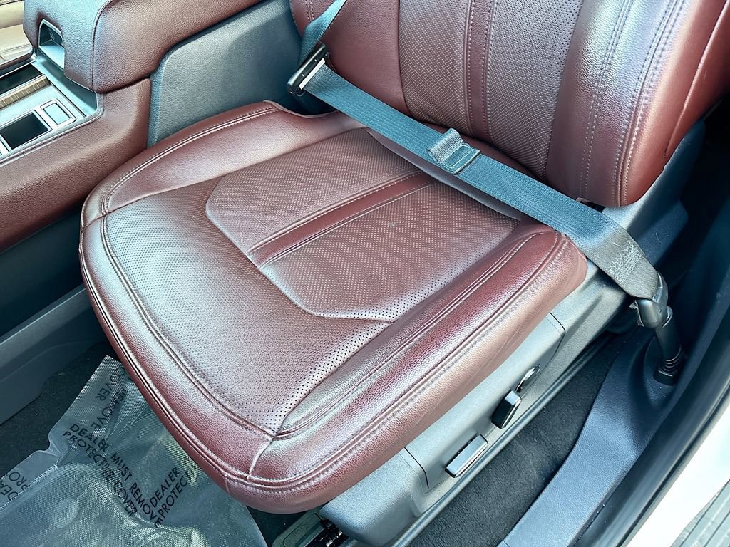 Used 2024 Ford Expedition Limited image 20