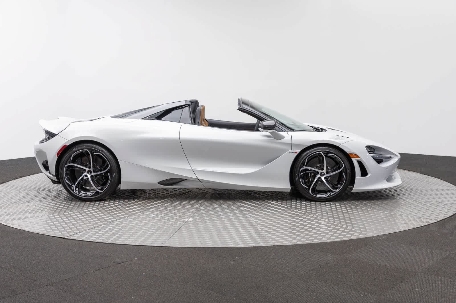 New 2027 McLaren 750S Spider RWD image 49