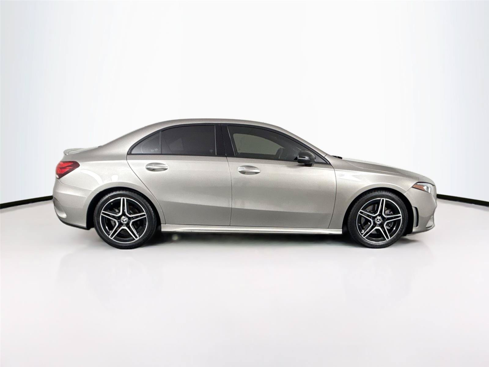 Used 2019 Mercedes-Benz A 220 4MATIC image 11