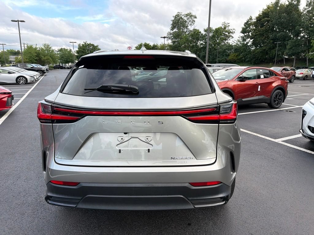 Used 2022 Lexus NX 350h AWD w/ Towing Package (2000 Lbs) image 6