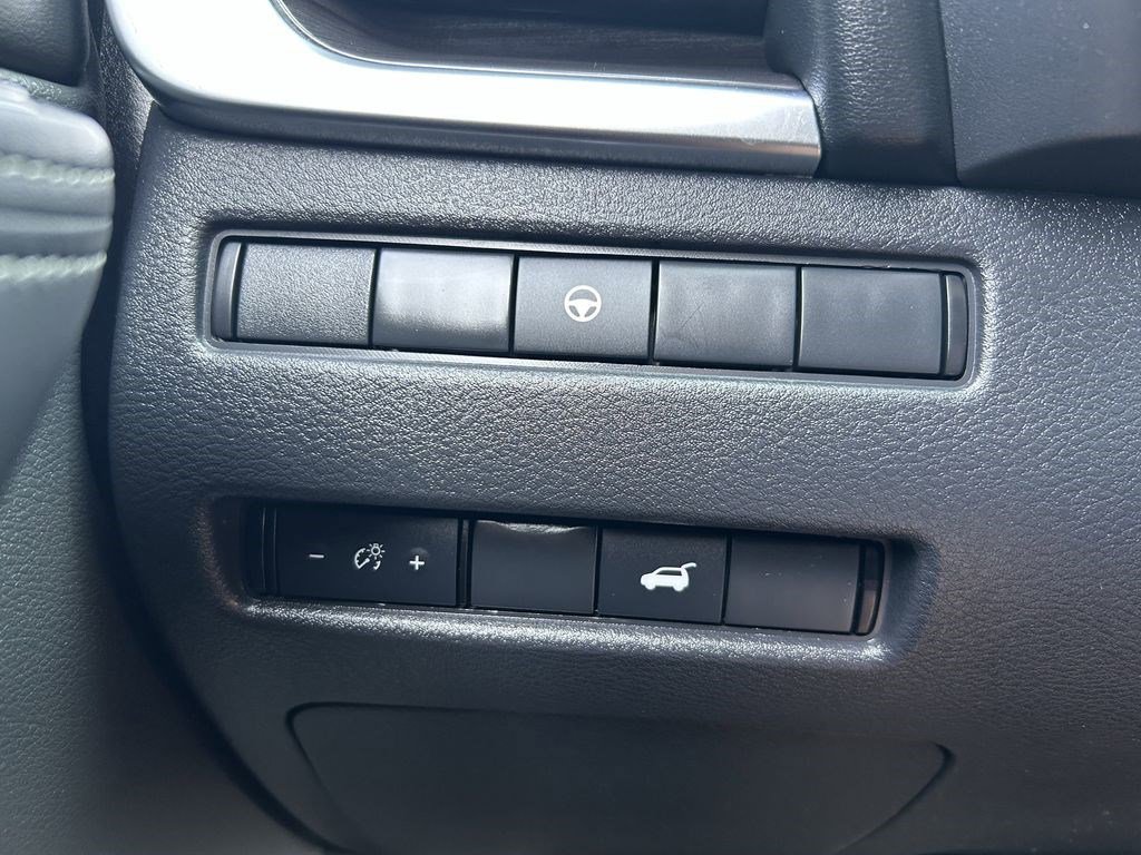 Used 2021 Nissan Rogue SL AWD/4WD image 19