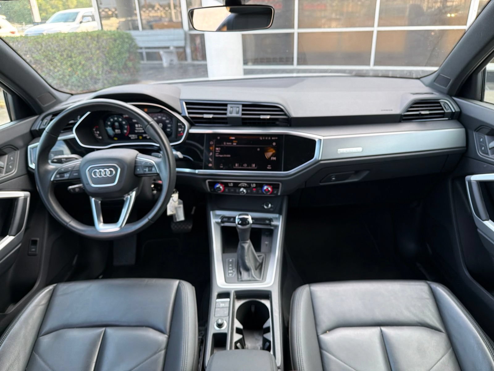 Used 2025 Audi Q3 2.0T Premium AWD/4WD image 9