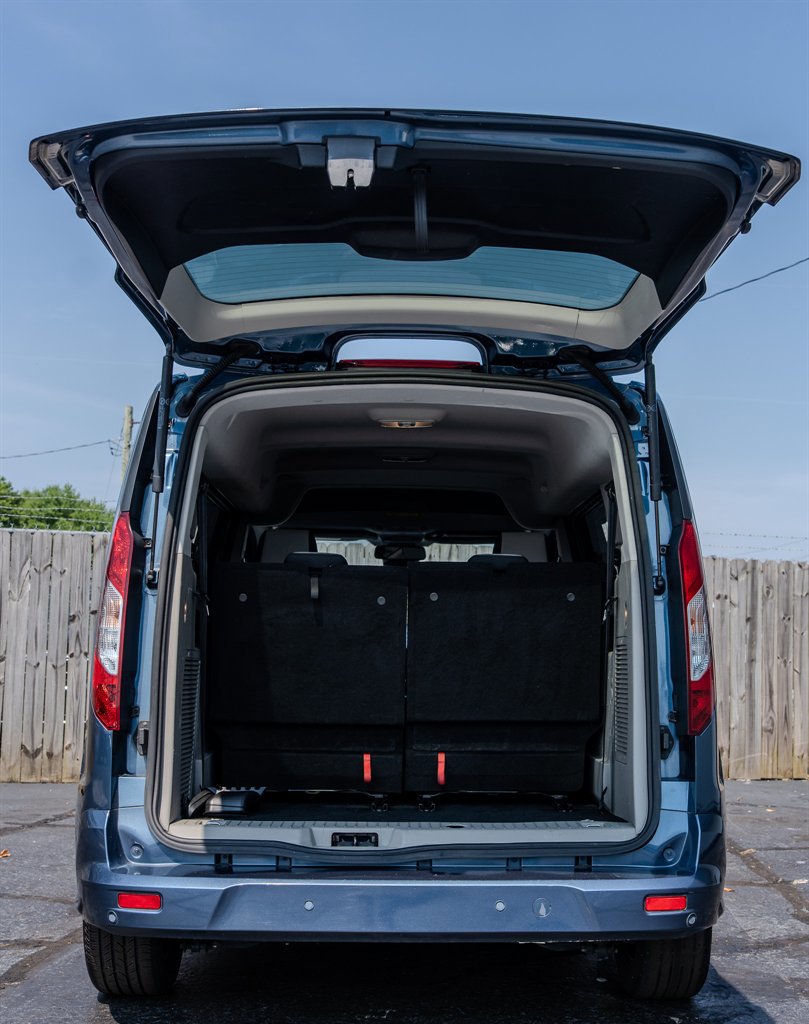 Used 2019 Ford Transit Connect XLT image 9