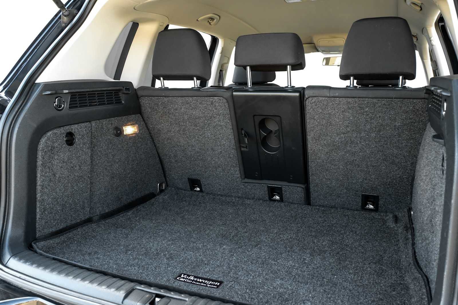 Used 2017 Volkswagen Tiguan S image 50