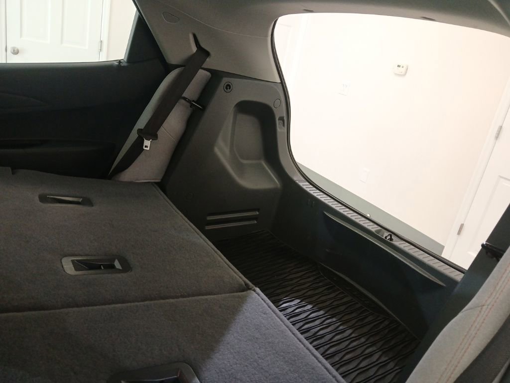 Used 2019 Chevrolet Bolt LT FWD image 11