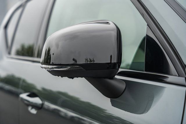 Used 2026 Volvo XC40 B5 Ultra w/ Protection Package Premier image 16