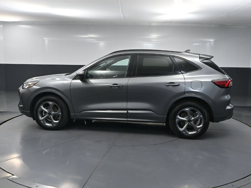 Used 2024 Ford Escape ST-Line w/ Tech Pack #1 AWD/4WD image 7