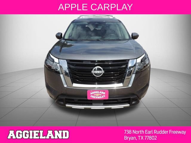 Used 2024 Nissan Pathfinder Platinum FWD image 9