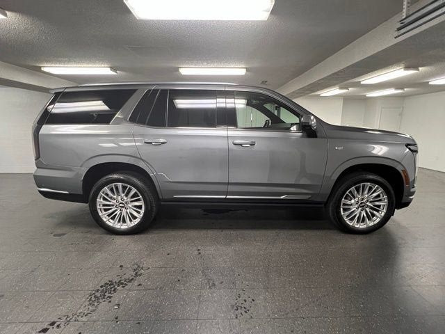 Certified 2026 Cadillac Escalade Luxury AWD/4WD image 6