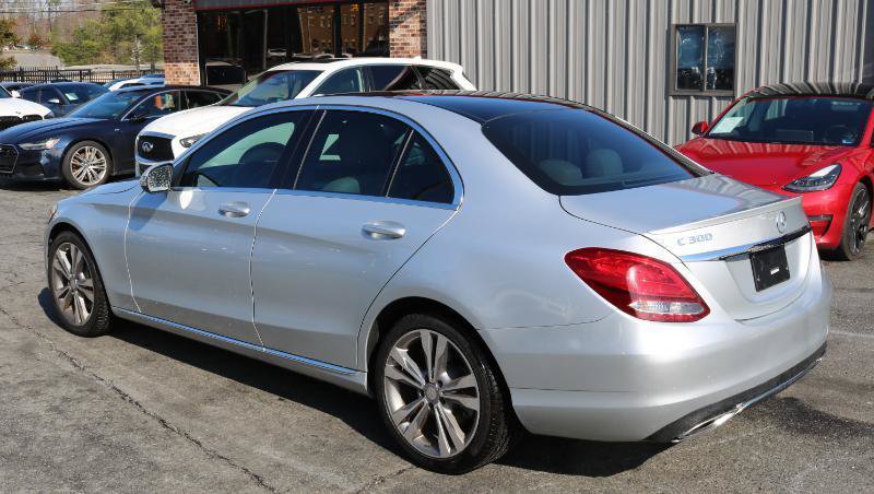 Used 2017 Mercedes-Benz C 300 Sedan image 6