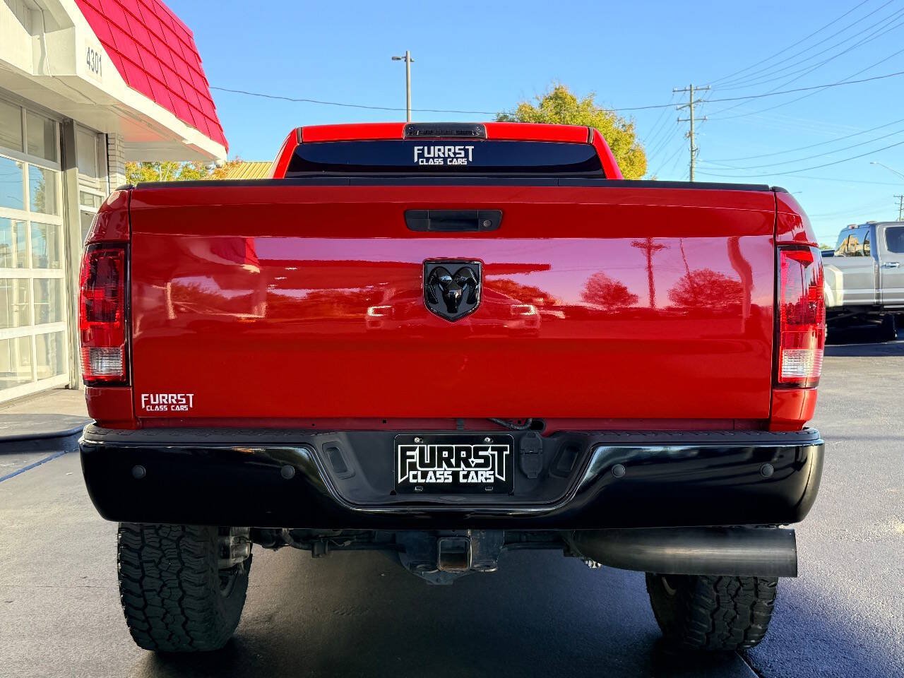 Used 2014 RAM 2500 Tradesman w/ Chrome Appearance Group AWD/4WD image 4