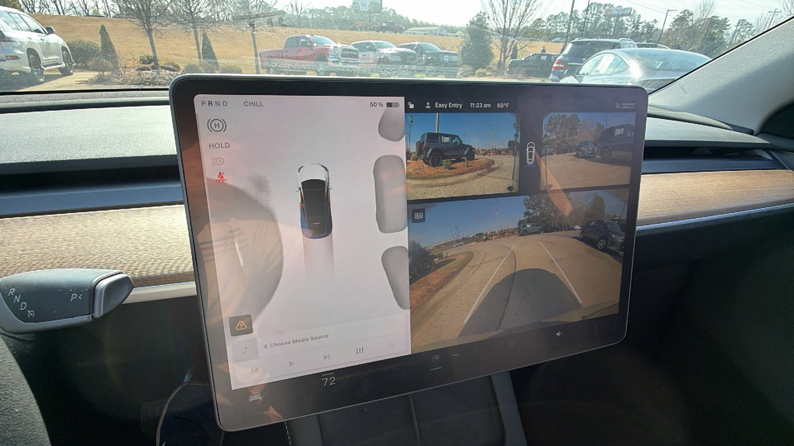 Used 2023 Tesla Model Y Long Range image 31