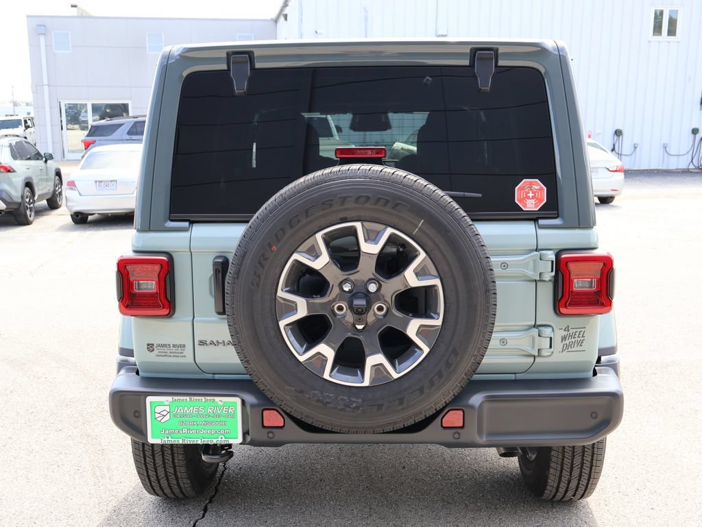 New 2026 Jeep Wrangler Unlimited Sahara w/ Rockslide Package AWD/4WD image 4