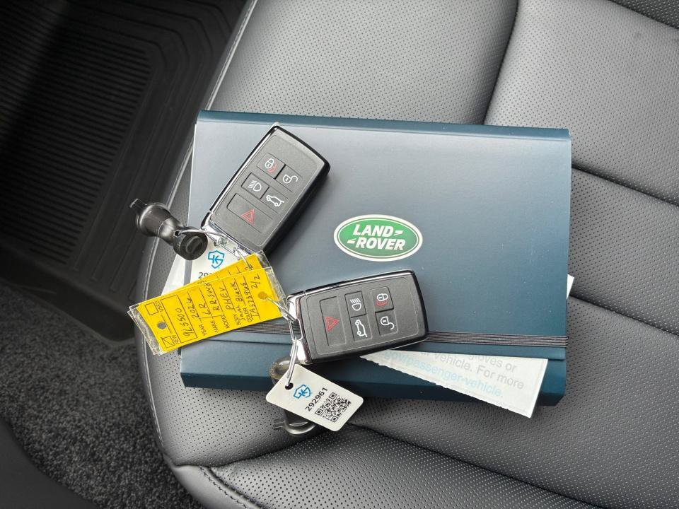 New 2026 Land Rover Range Rover SE AWD/4WD image 34